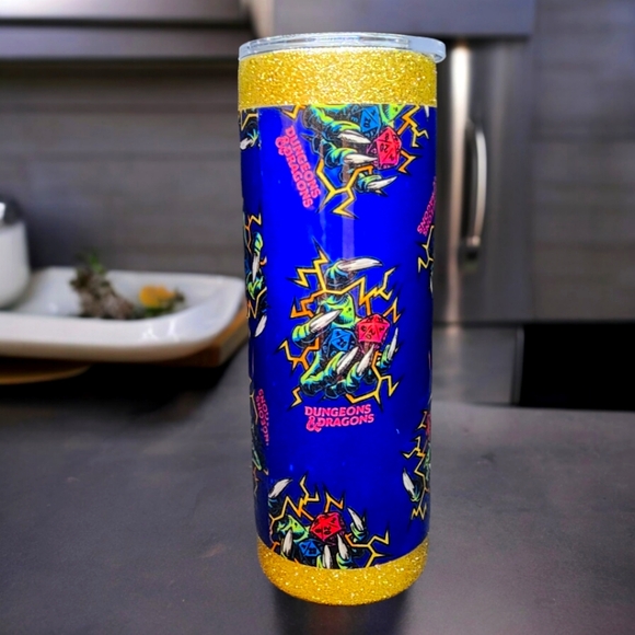Dungeons & Dragons/20oz Handcrafted Tumbler - Picture 1 of 3